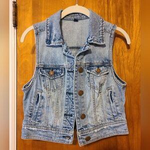American Eagle Jean Vest, size S